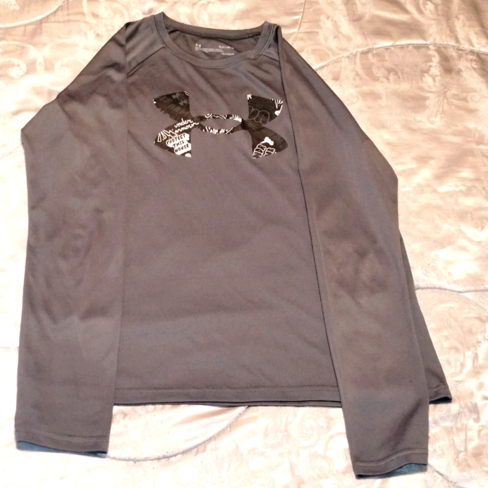 Under Armour Heat Gear Boys Long Sleeve Tee Shirt- Sz-Large  (Pre-Owned)